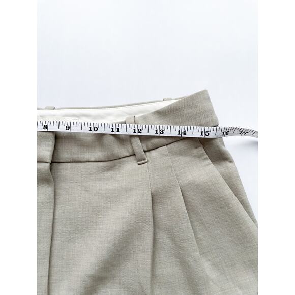 Women's Aritzia Effortless Pant Size 10 Short - Picture 5 of 6